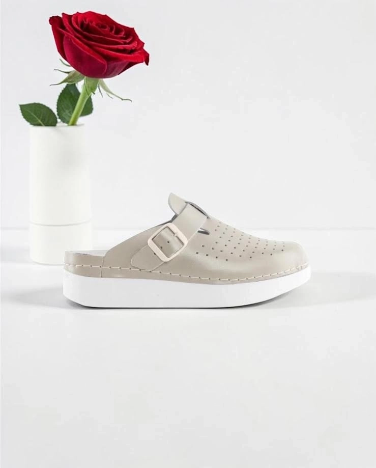 biancomolina-zenske-kozne-klompe-mpg-model-sa-anatomskim-uloskom-i-pu-djonom-1772553867-972733